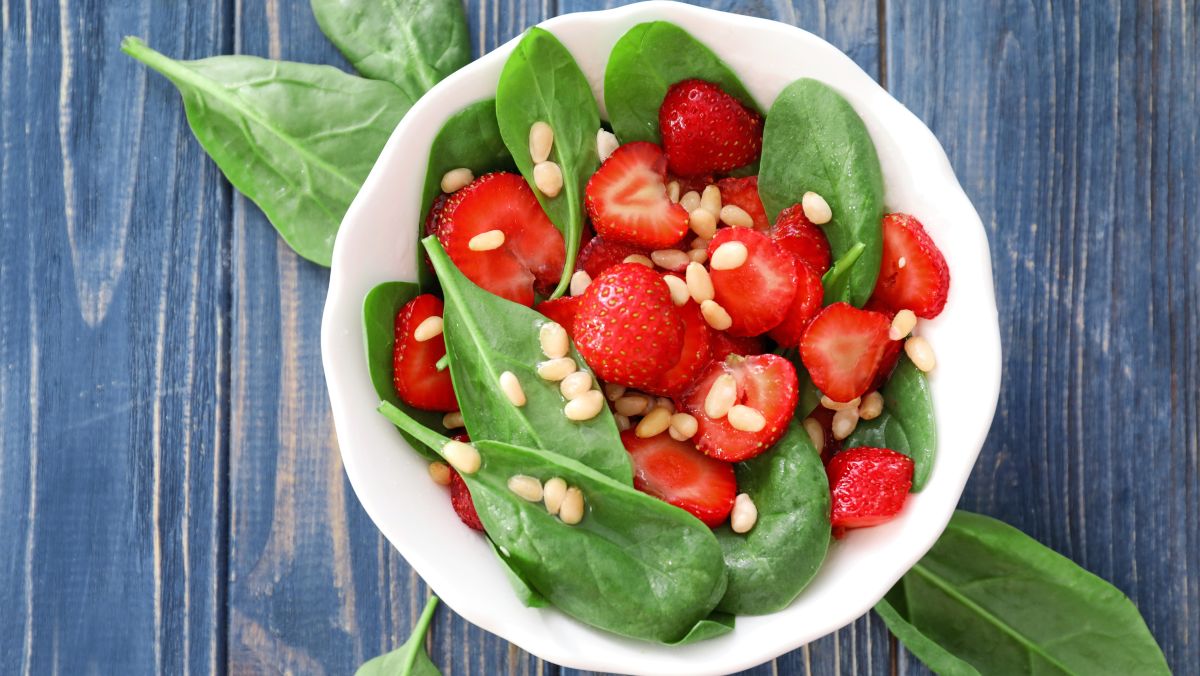 Healthy Senior Salads Series – Spinach, Strawberry with Pine Nuts